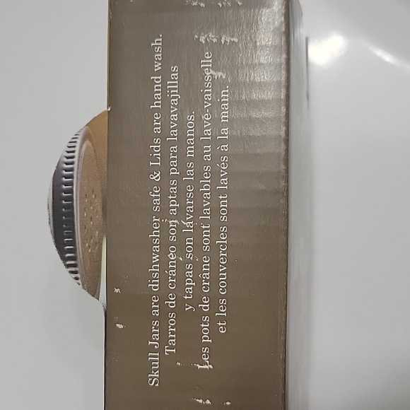 Skull Salt and Pepper Shaker Set. Unopened. Circleware 4oz 2 Piece Set. - Picture 6 of 7